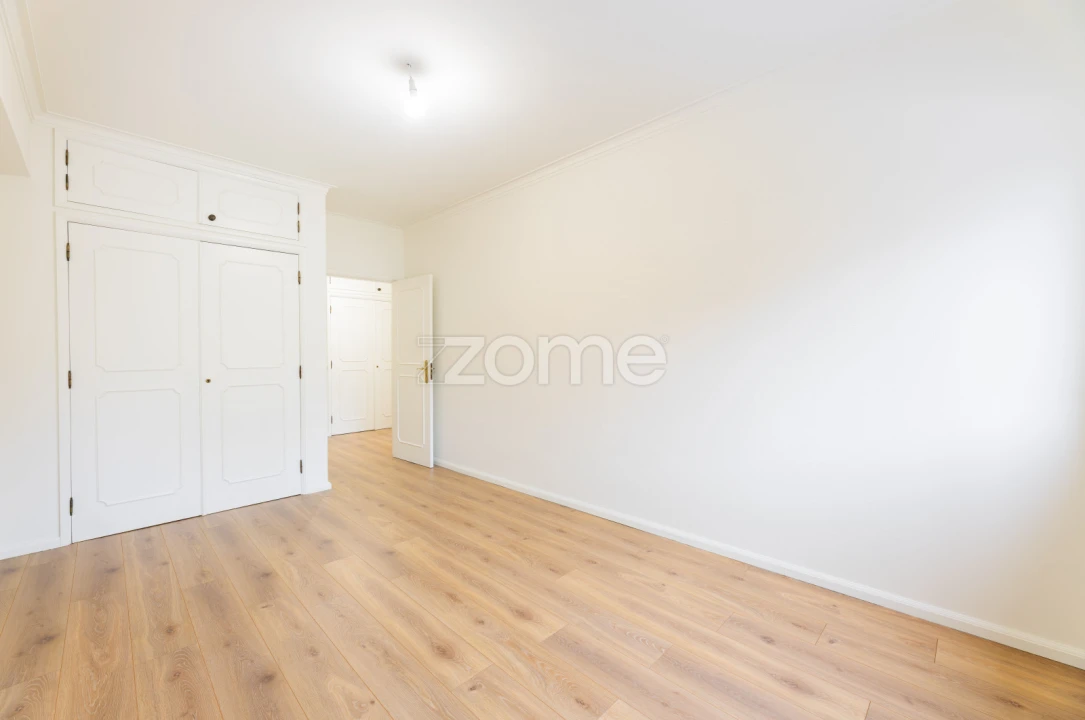 Apartamento T2 para Venda em Gualtar Foto 21