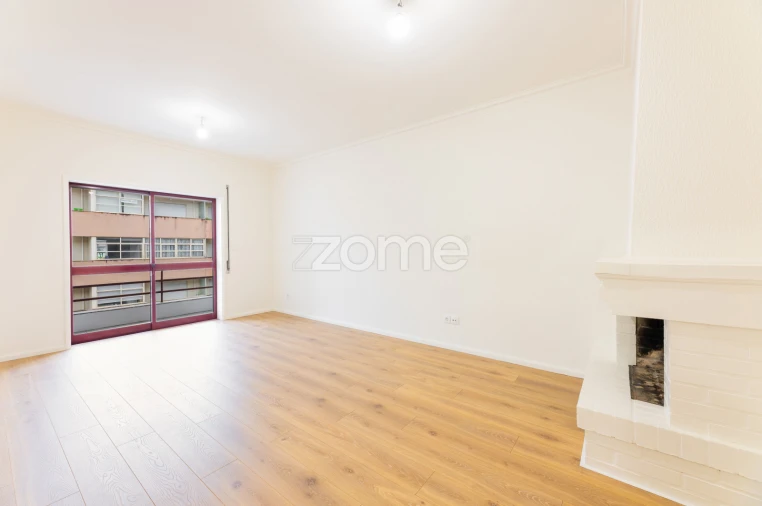 Apartamento T2 para Venda em Gualtar Foto 8