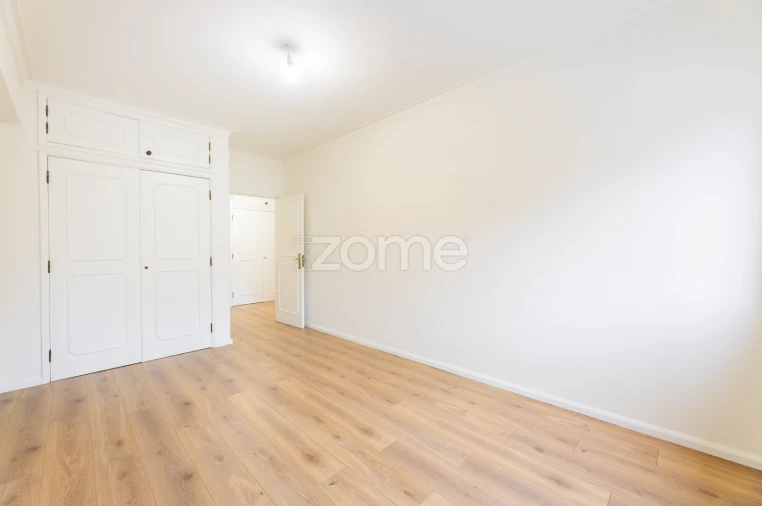 Apartamento T2 para Venda em Gualtar Foto 21