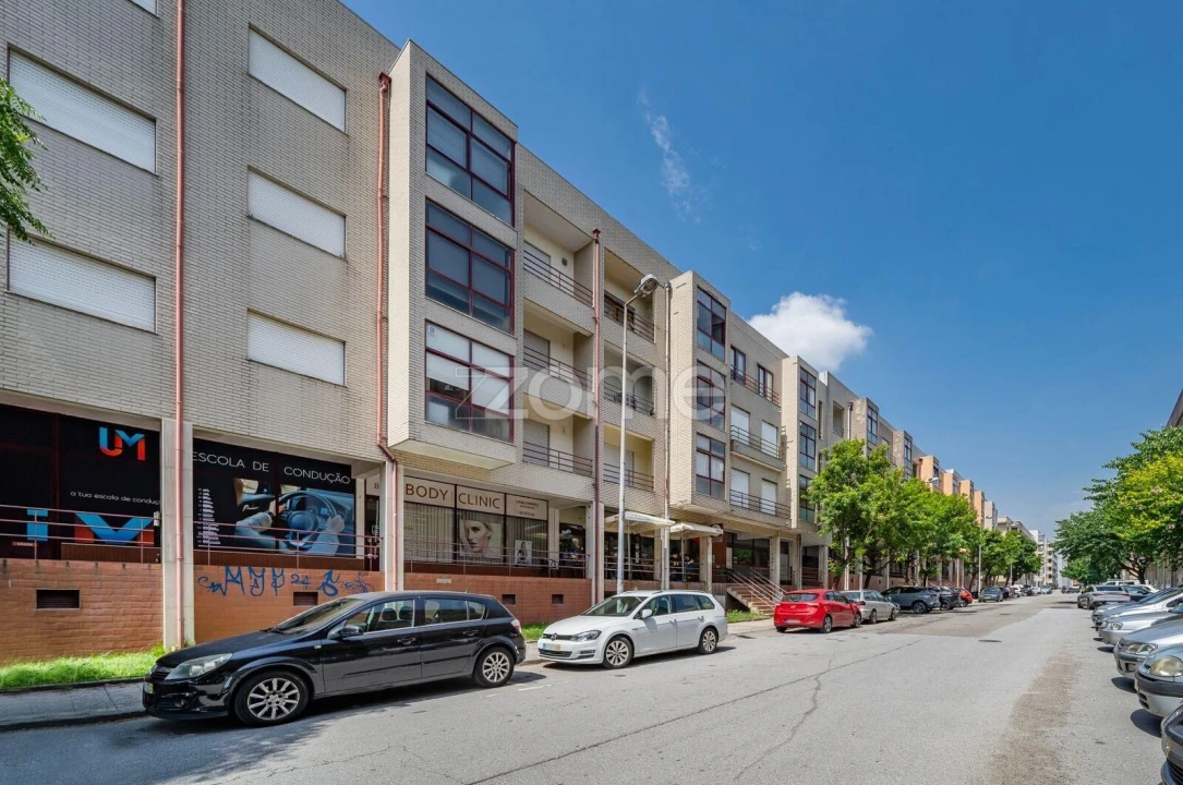 Apartamento T2 para Venda em Gualtar Foto 2