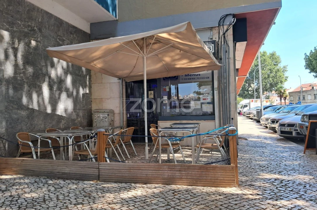 Negócio para Trespasse em Falagueira-Venda Nova Foto 2