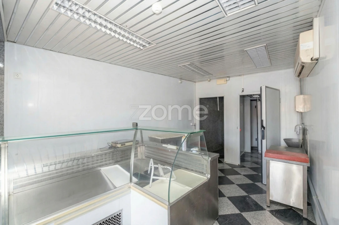 Negócio para Venda em Eiras e São Paulo de Frades Foto 8