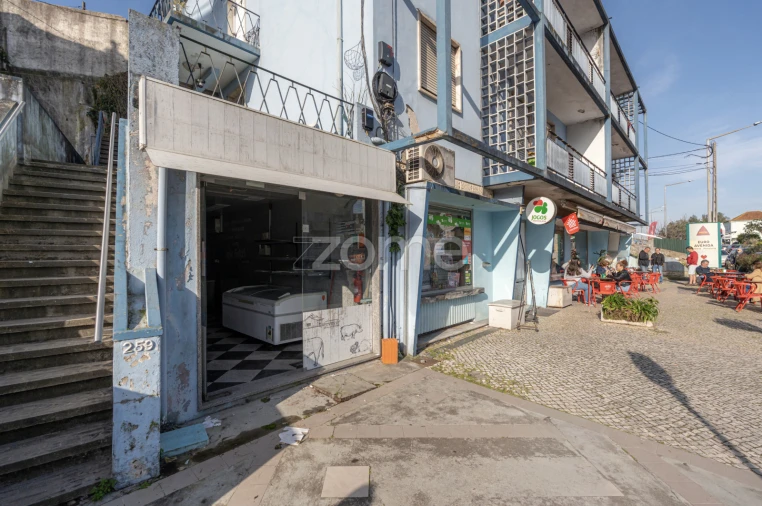 Negócio para Venda em Eiras e São Paulo de Frades Foto 3