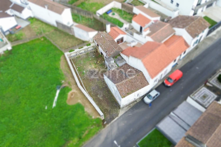 Moradia T2 para Venda em Nordeste Foto 15