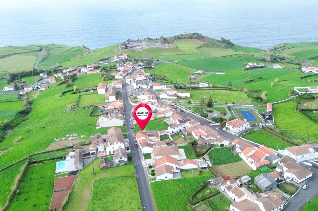 Moradia T2 para Venda em Nordeste Foto 17