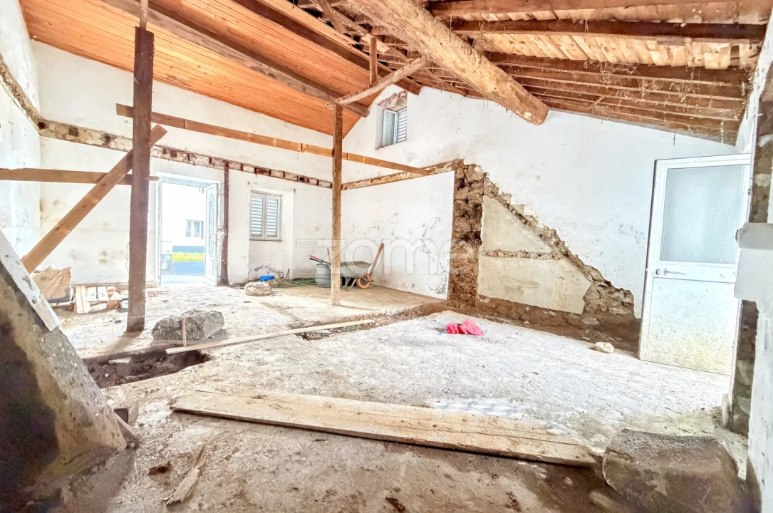 Moradia T2 para Venda em Nordeste Foto 8