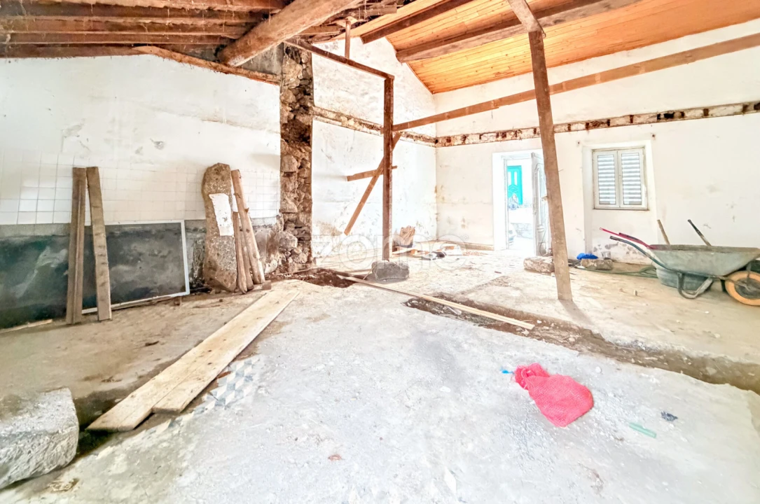 Moradia T2 para Venda em Nordeste Foto 9