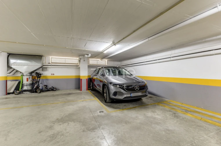 Apartamento T2 para Venda em Carcavelos e Parede Foto 24