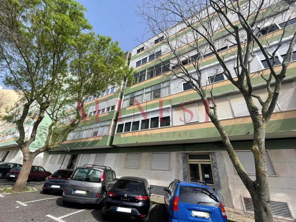 Apartamento T1 para Venda em Águas Livres Foto 2