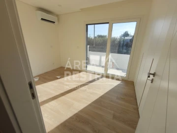 Moradia T3 para Venda em Fernao Ferro