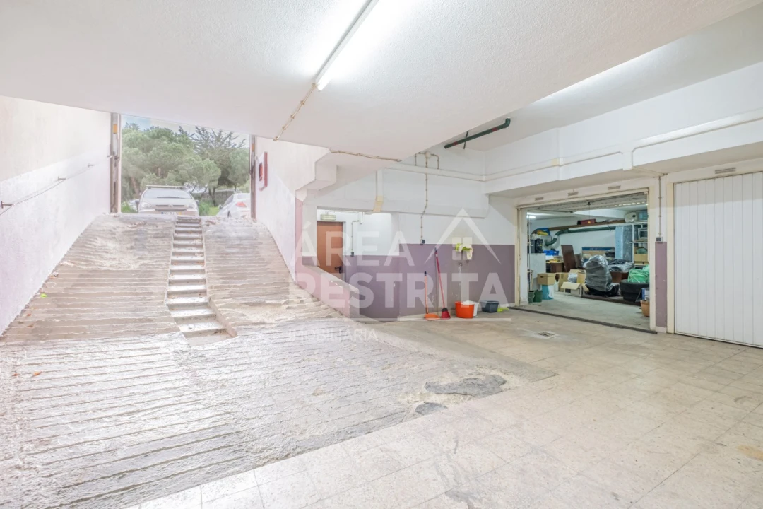 Garagem para Venda em Laranjeiro e Feijó Foto 9