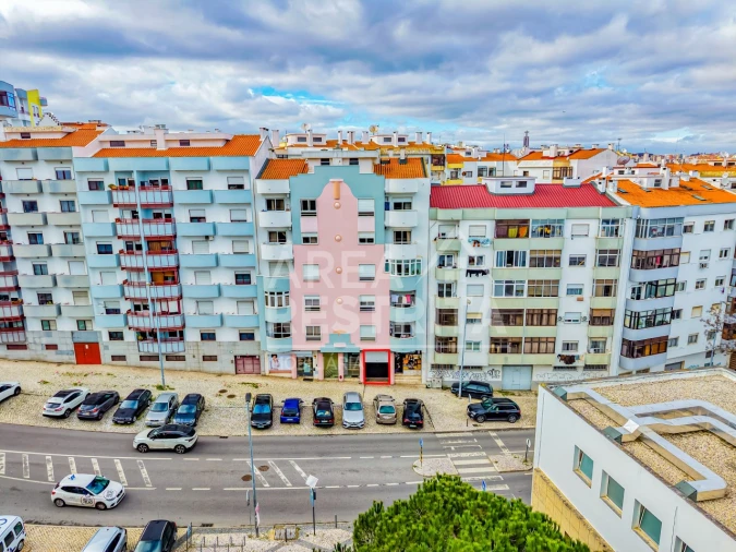 Garagem para Venda em Laranjeiro e Feijó Foto 3