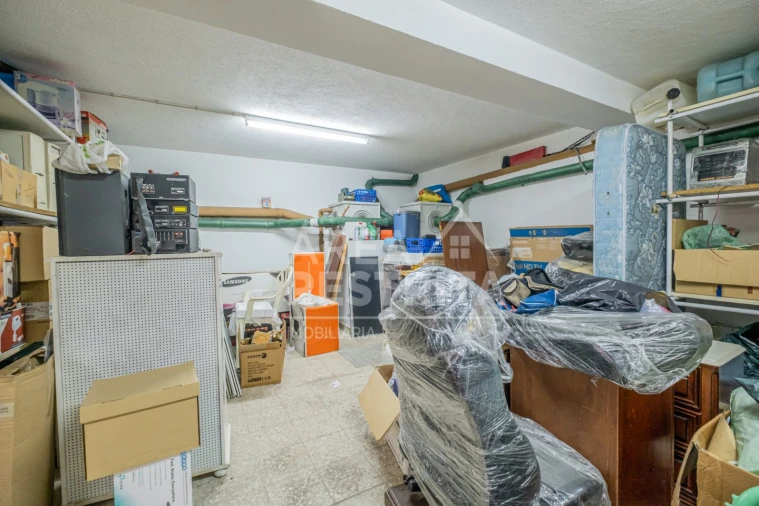 Garagem para Venda em Laranjeiro e Feijó Foto 11