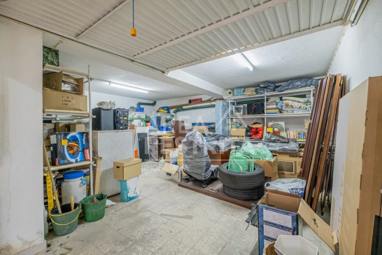 Garagem para Venda em Laranjeiro e Feijó Foto 12