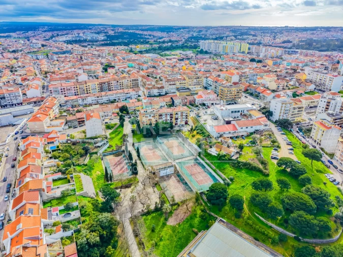 Garagem para Venda em Laranjeiro e Feijó Foto 17