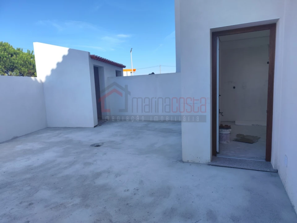 Moradia T3 para Venda em Atouguia da Baleia Foto 25