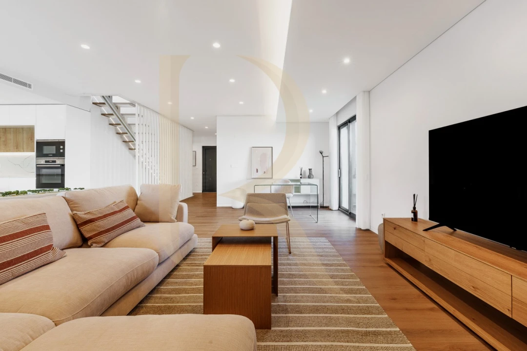 Moradia T4 para Venda em Amora Foto 4