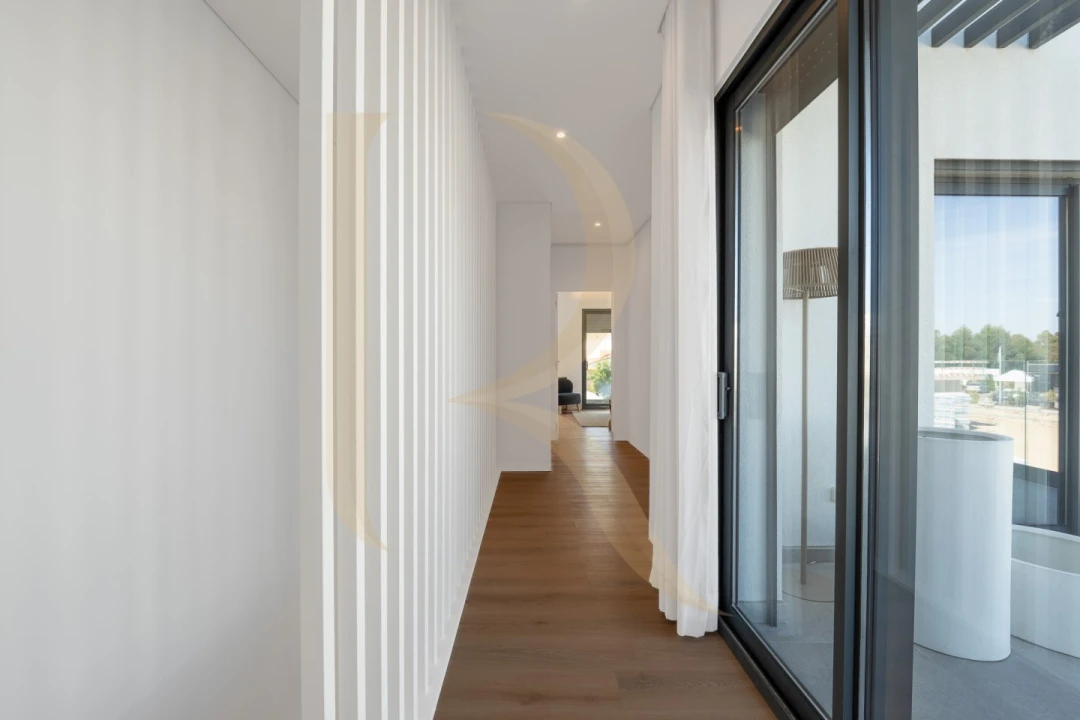 Moradia T4 para Venda em Amora Foto 12