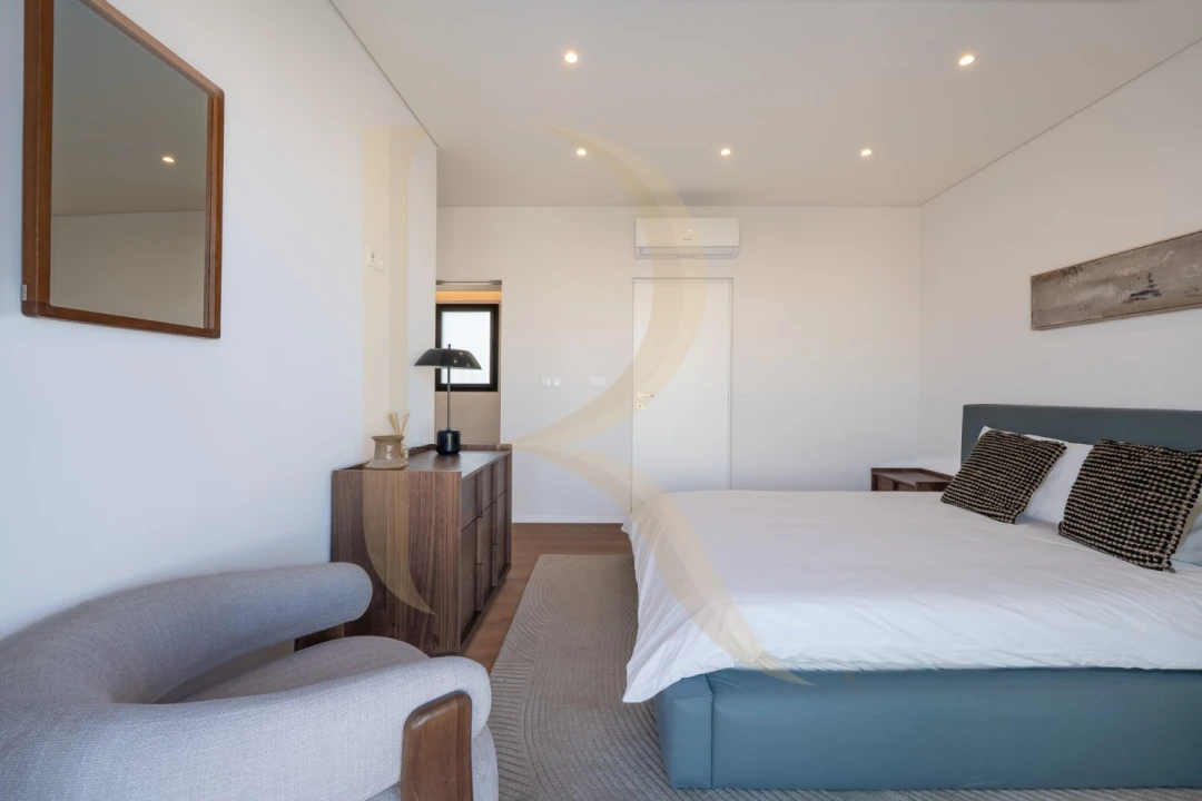 Moradia T4 para Venda em Amora Foto 15