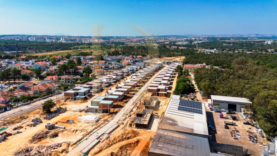 Moradia T4 para Venda em Amora Foto 29