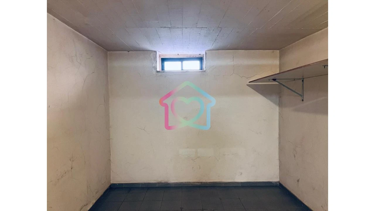 Garagem para Arrendamento em Massamá e Monte Abraão Foto 11