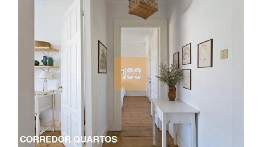 Moradia T4 para Arrendamento em Arcozelo Foto 12