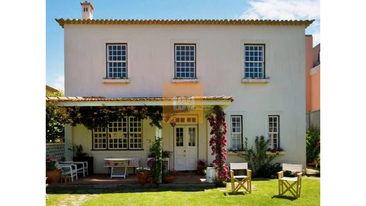 Moradia T4 para Arrendamento em Arcozelo Foto 1