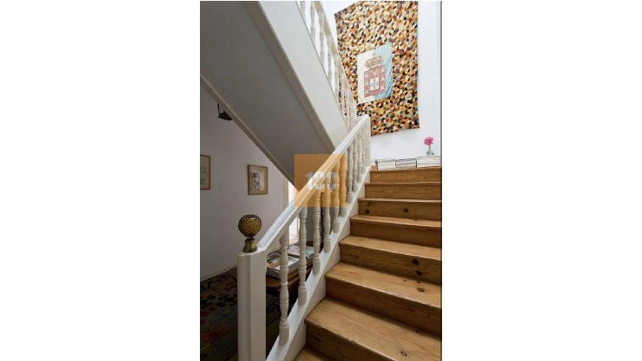 Moradia T4 para Arrendamento em Arcozelo Foto 17