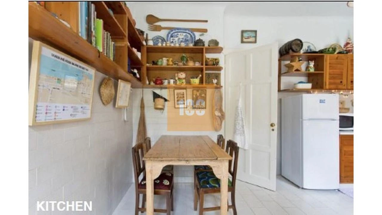 Moradia T4 para Arrendamento em Arcozelo Foto 8