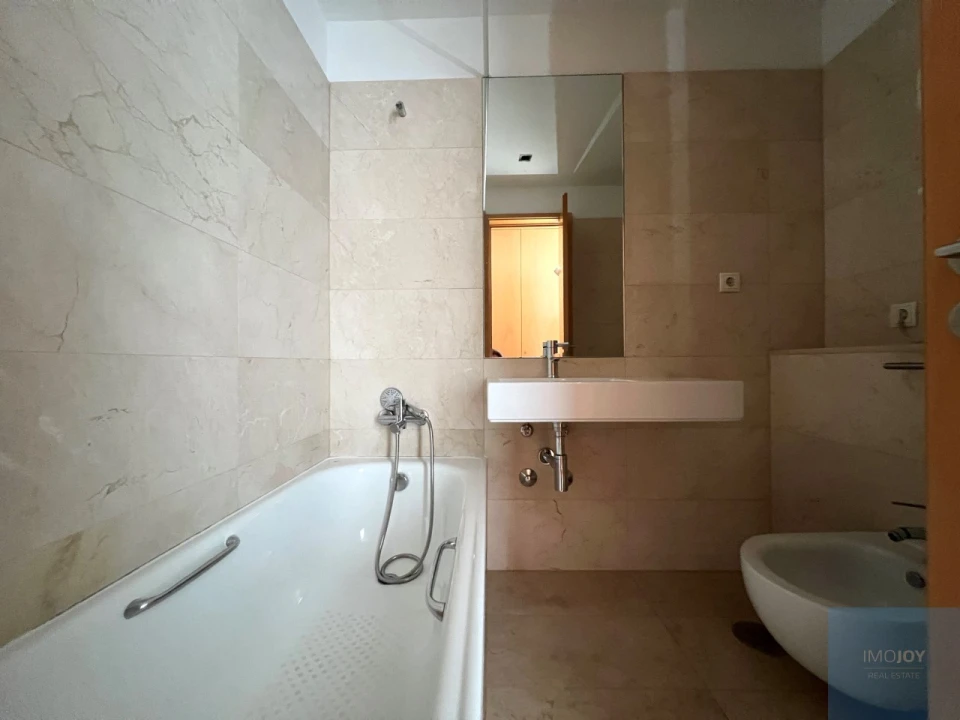 Apartamento T1 para Arrendamento em São Mamede de Infesta e Senhora da Hora Foto 24