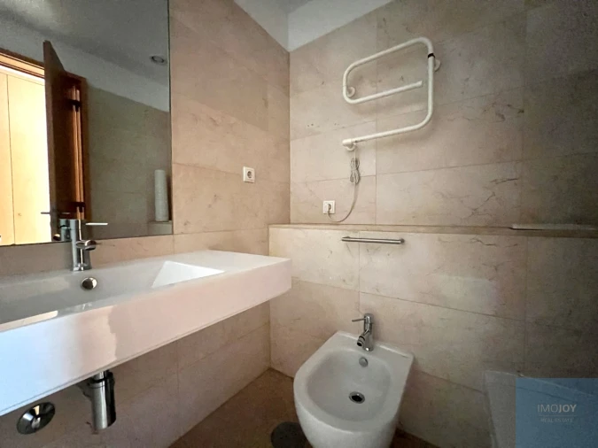 Apartamento T1 para Arrendamento em São Mamede de Infesta e Senhora da Hora Foto 22