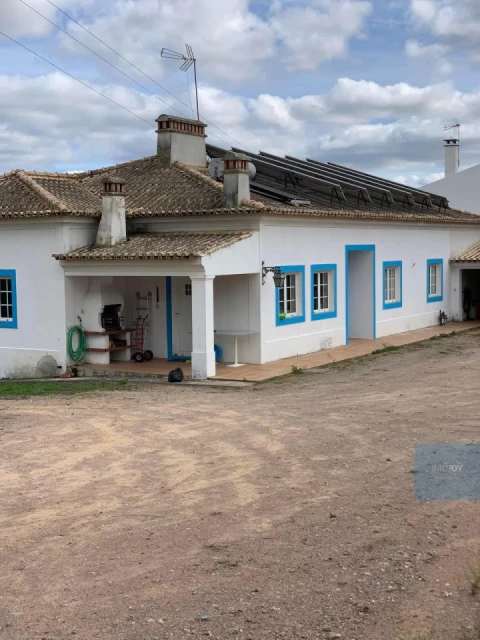 Moradia T6 para Venda em Montargil