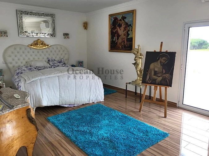 Moradia T4 para Venda em Albufeira e Olhos de Água Foto 9