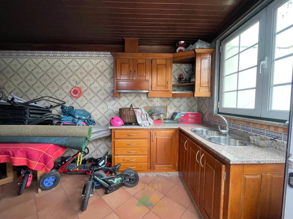 Moradia T4 para Venda em Rebordões (Santa Maria) Foto 27