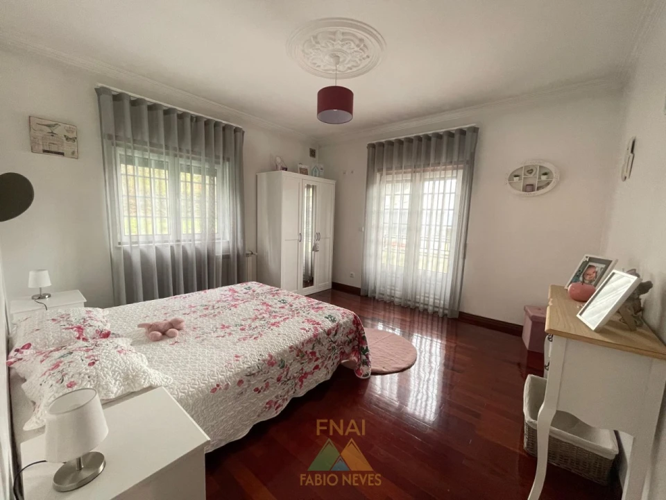 Moradia T4 para Venda em Rebordões (Santa Maria) Foto 49