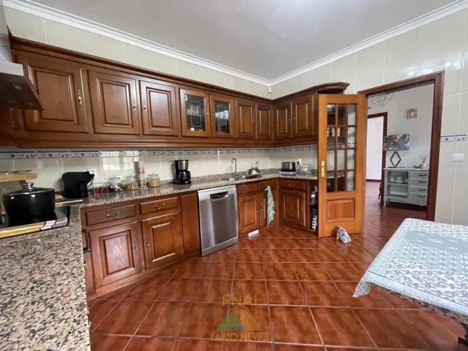 Moradia T4 para Venda em Rebordões (Santa Maria) Foto 96