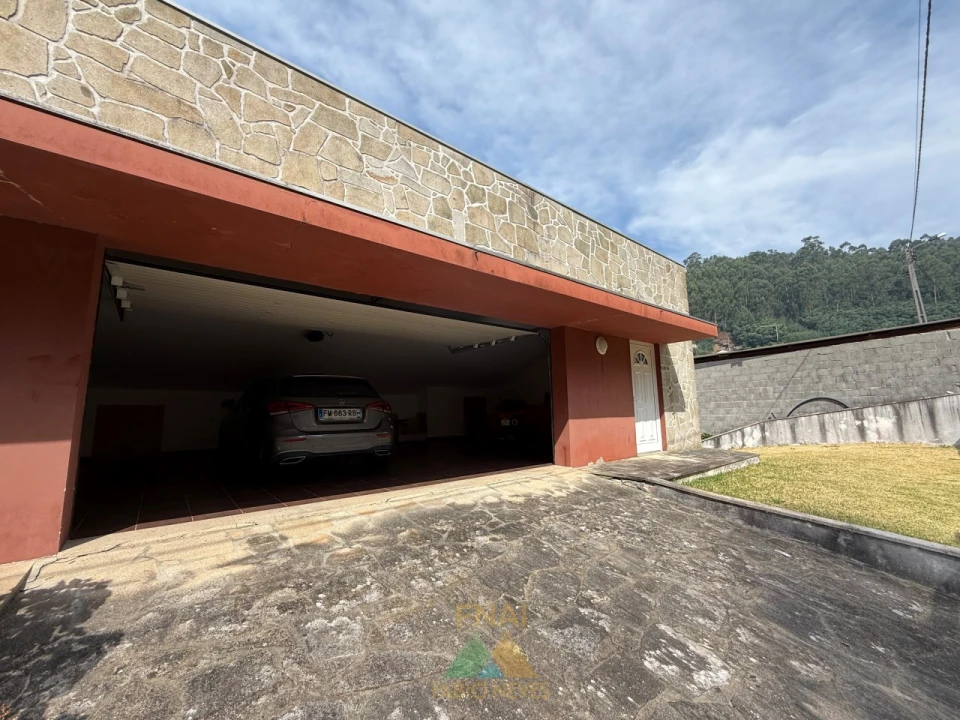 Moradia T4 para Venda em Cendufe Foto 10