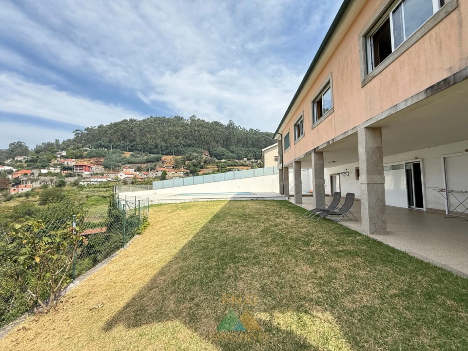 Moradia T4 para Venda em Cendufe Foto 34