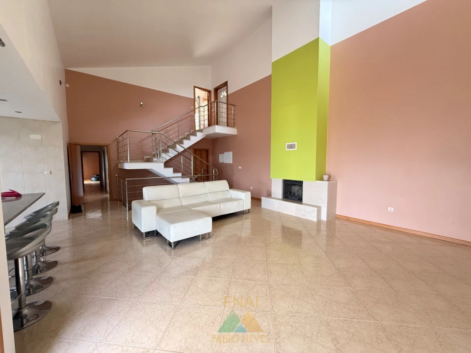 Moradia T4 para Venda em Cendufe Foto 47