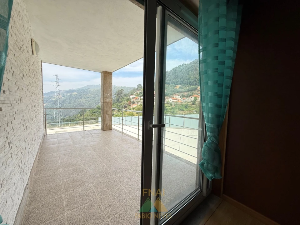 Moradia T4 para Venda em Cendufe Foto 68