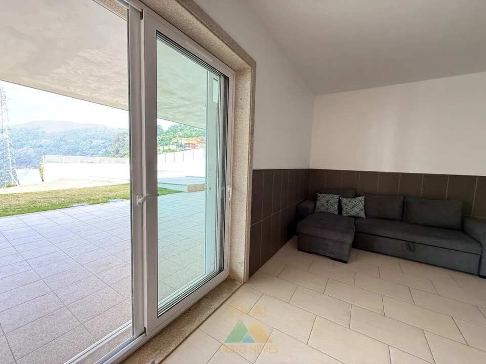 Moradia T4 para Venda em Cendufe Foto 85