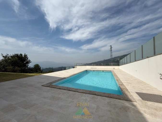 Moradia T4 para Venda em Cendufe Foto 33