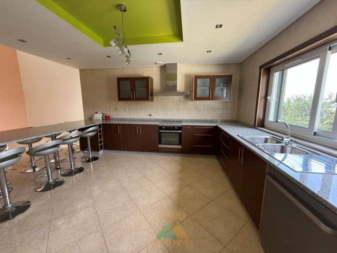 Moradia T4 para Venda em Cendufe Foto 53