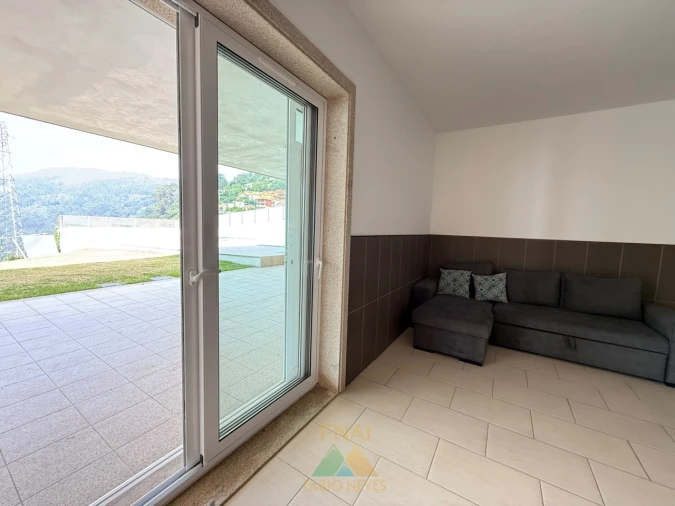 Moradia T4 para Venda em Cendufe Foto 85