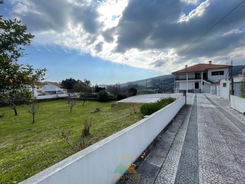 Moradia T5 para Venda em Miranda Foto 19