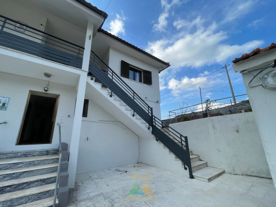 Moradia T5 para Venda em Miranda Foto 35