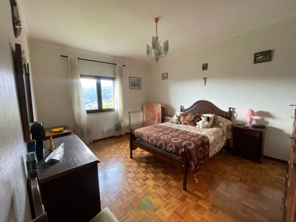 Moradia T5 para Venda em Miranda Foto 62