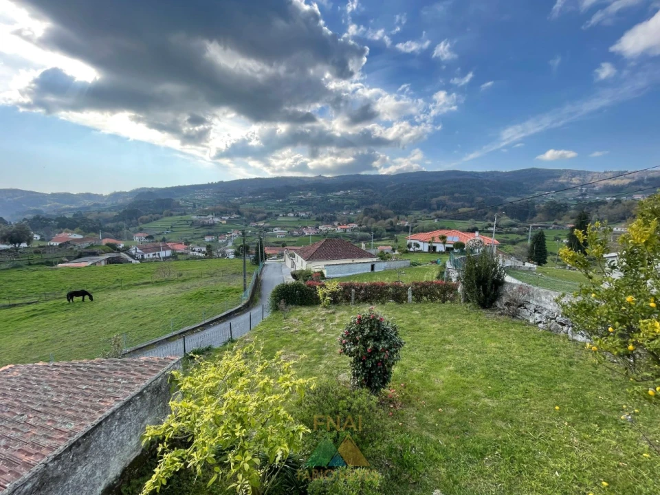 Moradia T5 para Venda em Miranda Foto 65