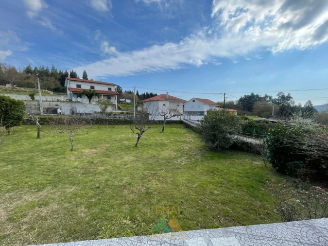 Moradia T5 para Venda em Miranda Foto 7