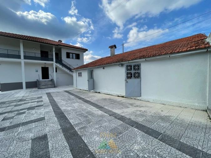 Moradia T5 para Venda em Miranda Foto 20